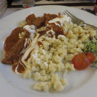 spaetzle and beef